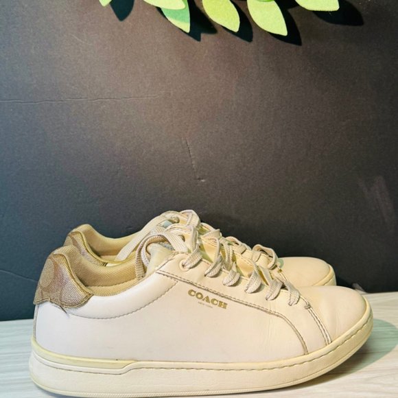 Coach Clip Low Top Lace Up Womens Leather Khaki/Chalk Sneaker | Size 8.5(39) - Picture 1 of 7